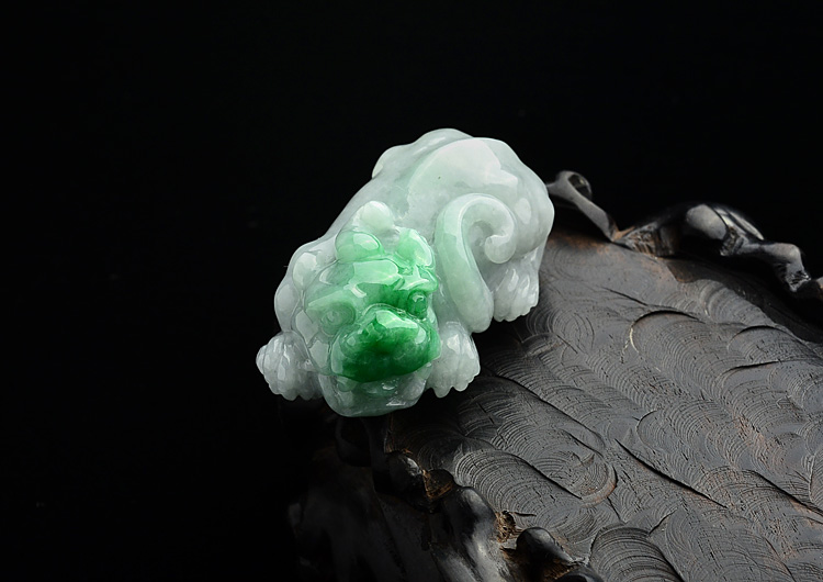 (超值推荐)糯冰种飘翠貔貅挂件