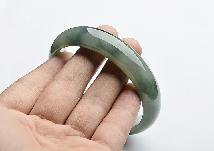 冰种飘花手镯(58.1mm)