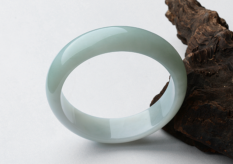 （一口价扫货）糯冰种晴水手镯（57mm）