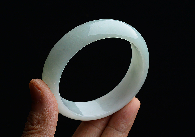 （一口价扫货）糯冰种晴水手镯（57mm）