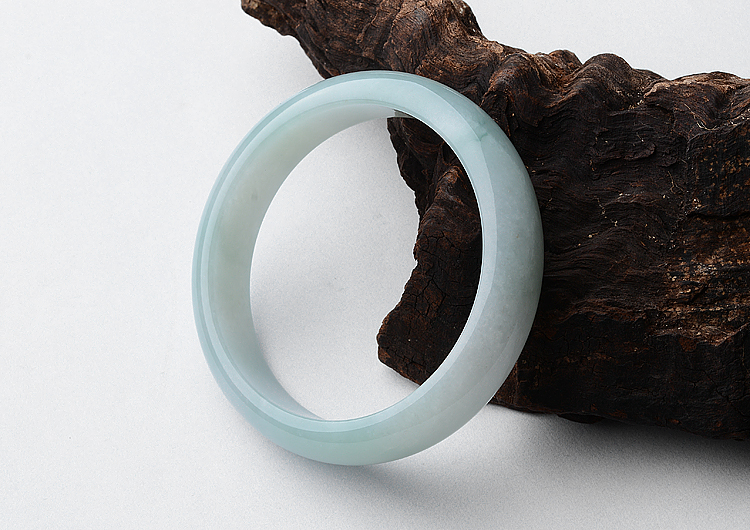 糯冰种晴水手镯（57.5mm）