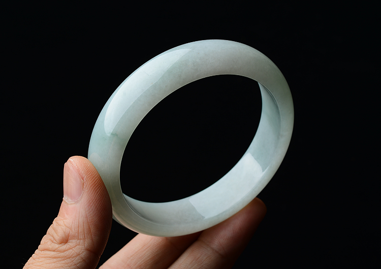 糯冰种晴水手镯（57.5mm）