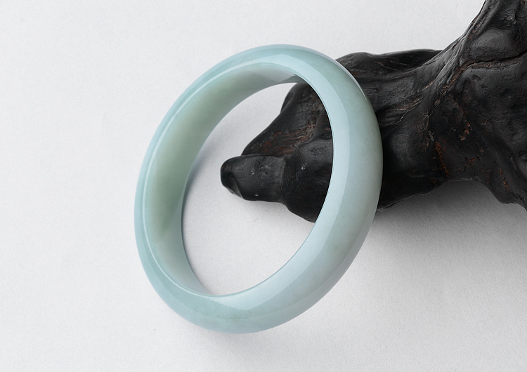 糯冰种晴水手镯（57mm）