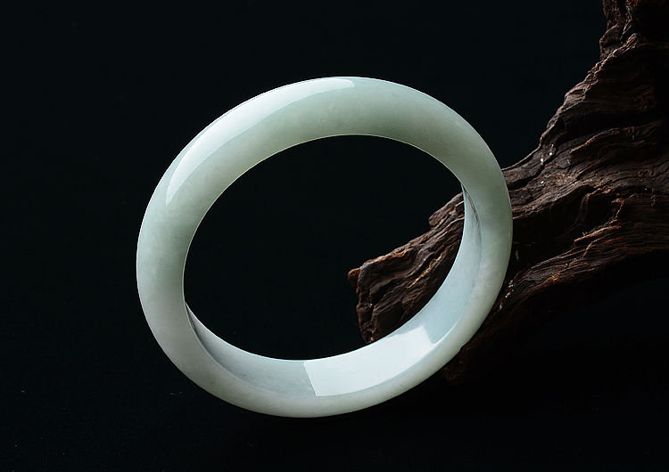 糯冰种晴水手镯（57mm）