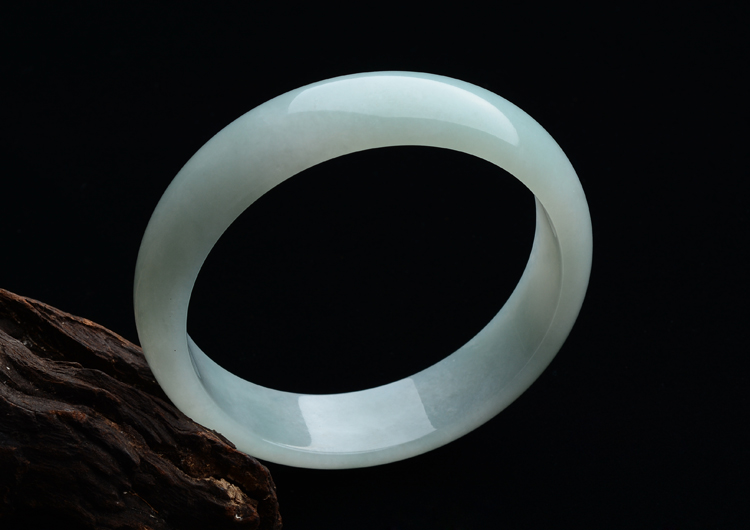 糯冰种晴水手镯（57.6mm）