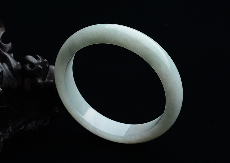 糯冰种晴水手镯（56.2mm）