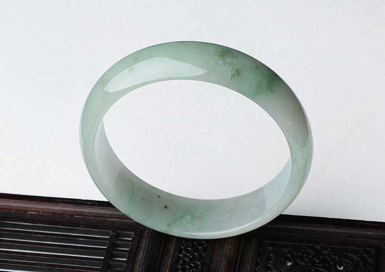 糯冰种飘花手镯（60.3mm）