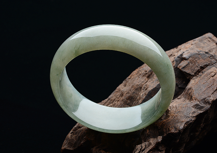 糯冰种晴水手镯（59.3mm）