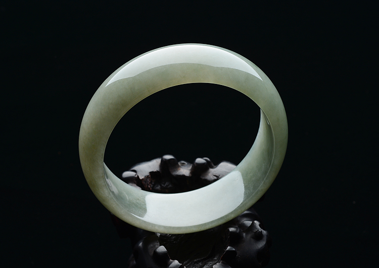 糯冰种晴水手镯（59.3mm）