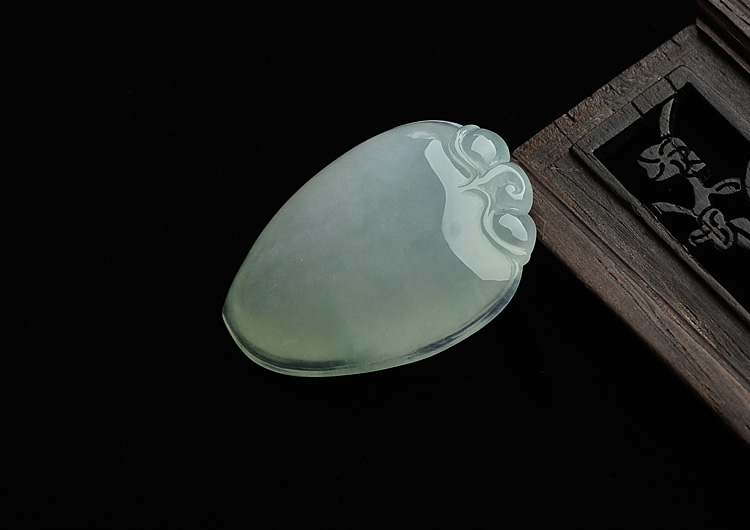 (超值推荐)冰种晴水寿桃挂件