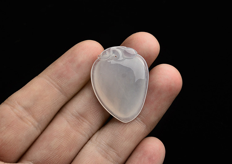 (成本清仓)冰种淡晴水寿桃挂件