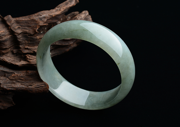 糯冰种晴水手镯（57.4mm）