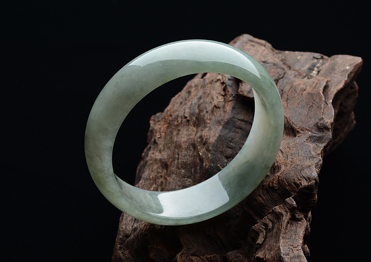 糯冰种晴水手镯（57.4mm）