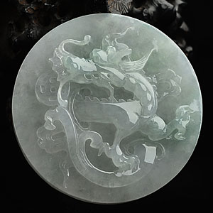 糯冰种飘花龙牌挂件