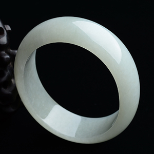 (超值推荐)糯冰种晴水贵妃镯（55.6mm-47.6mm）
