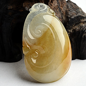 糯冰种褐黄翡如意挂件