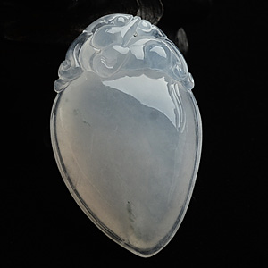 (成本清仓)冰种淡晴水寿桃挂件