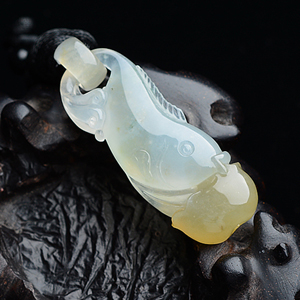 （超值推荐）冰种晴水黄翡连年有余挂件