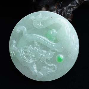 （超值推荐）糯冰种晴水略飘翠龙牌挂件