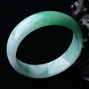 糯冰种翠色手镯（55mm）