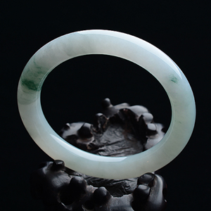 (超值推荐)糯冰种晴水飘花圆条手镯（54.5mm）