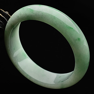 糯冰种飘翠手镯(58.2mm)