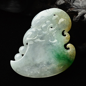 冰种黄加绿府中有龙挂件