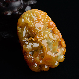 (超值推荐)糯冰种红黄翡略飘花龙行如意挂件