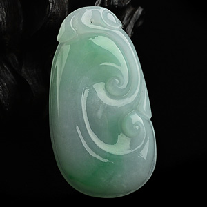 糯冰种飘翠如意挂件