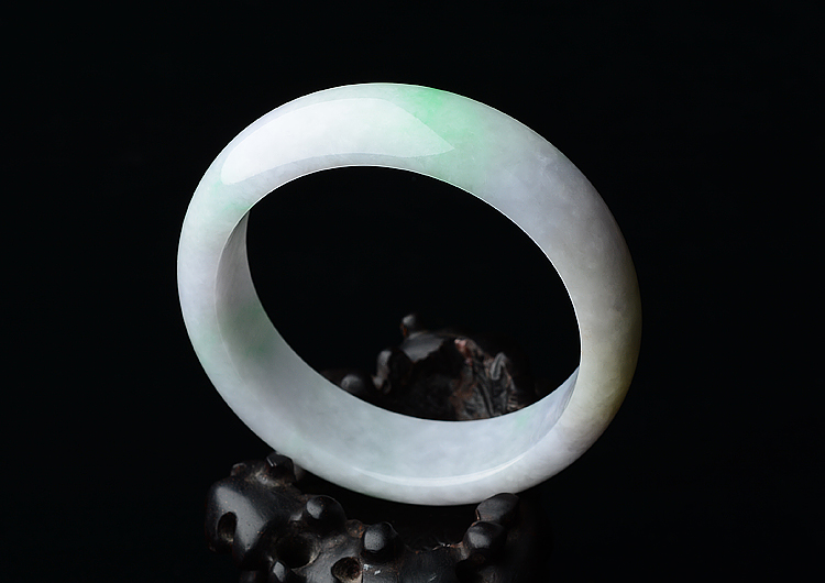 糯冰种春带彩手镯（59mm）