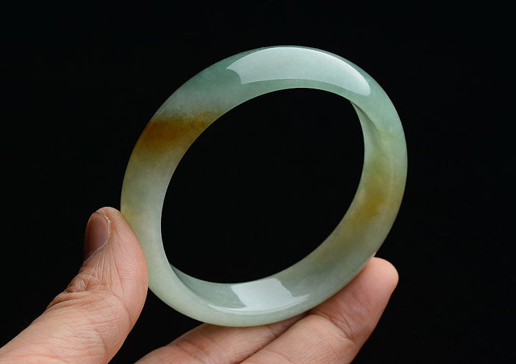 (超值推荐)糯冰种黄翡飘花手镯（58.8mm）