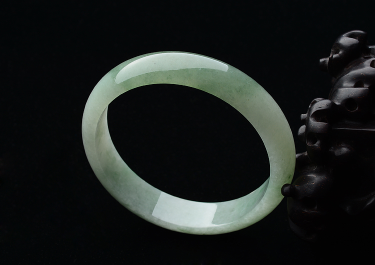 糯冰种飘花手镯（58.3mm）