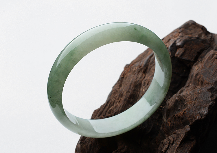 糯冰种飘花手镯（58.3mm）