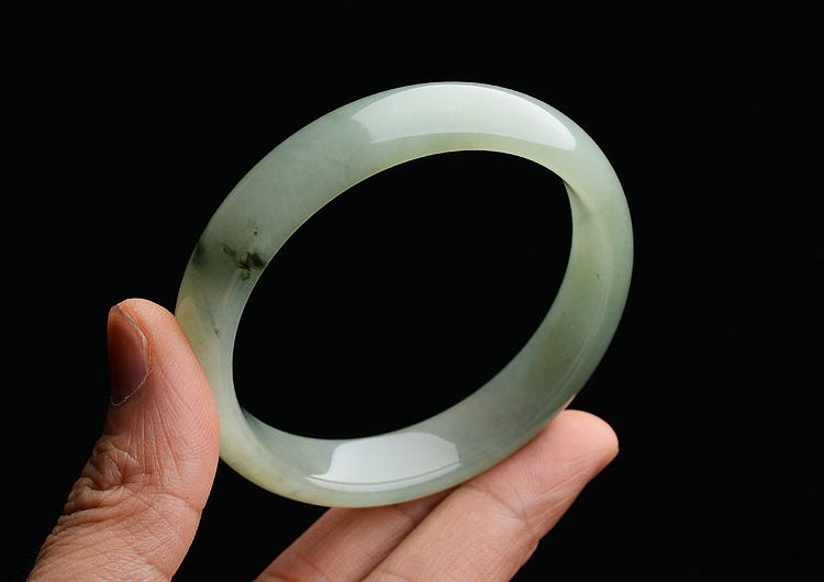 糯冰种晴水飘花手镯（57.2mm）