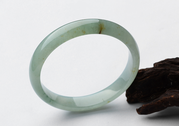 冰种晴水略飘黄翡手镯（60.5mm）