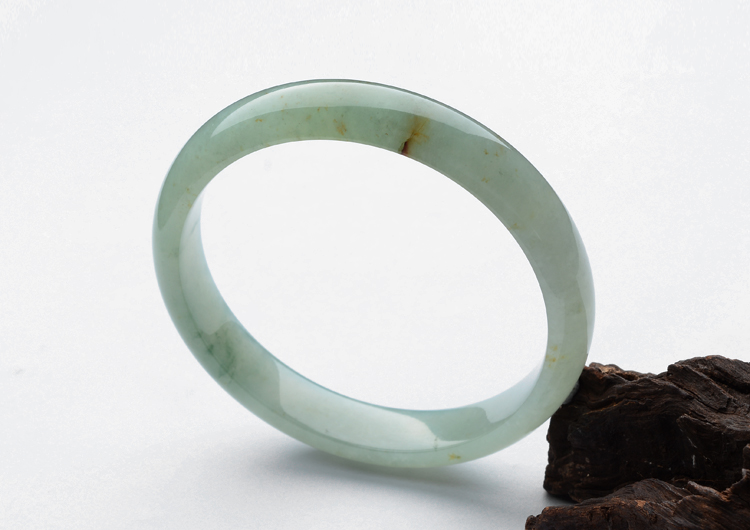 冰种晴水略飘黄翡手镯（60.5mm）