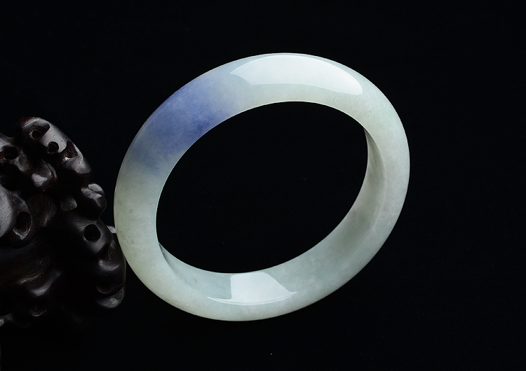 (超值推荐)糯冰种晴水带紫罗兰手镯（58.2mm）