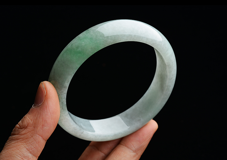 糯冰种晴水豆色手镯（60mm）