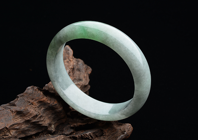 糯冰种晴水豆色手镯（60mm）