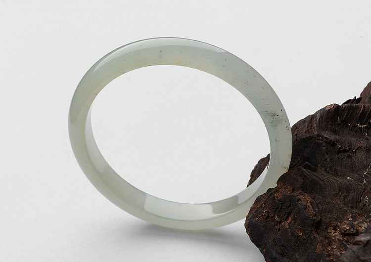 (超值推荐)冰种晴水手镯（53mm）