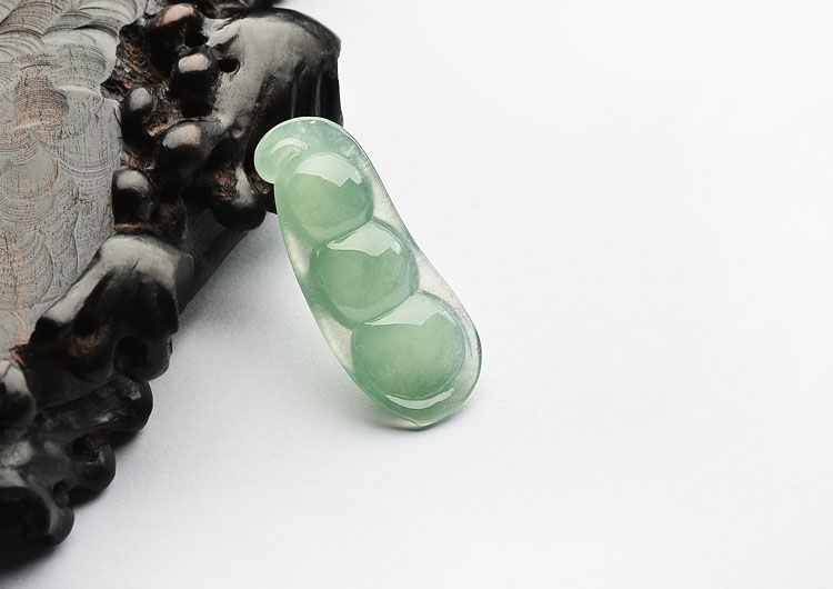 (超值推荐)冰种晴水四季豆挂件