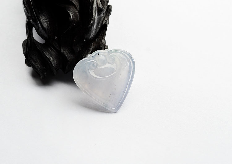 (成本清仓)冰种晴水略飘花如意挂件