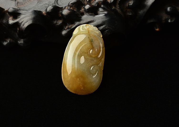 (成本清仓)糯冰种褐黄翡如意挂件