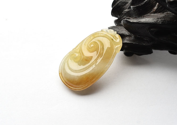 (成本清仓)糯冰种褐黄翡如意挂件