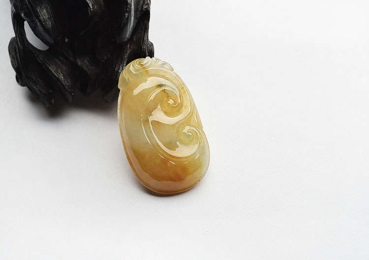 (成本清仓)糯冰种褐黄翡如意挂件