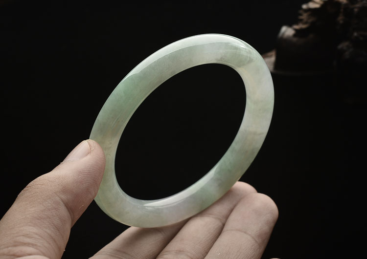 糯冰种晴水圆条手镯(56.5mm)