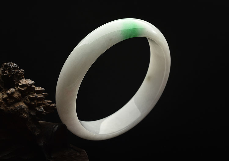 (超值推荐)糯冰种飘翠手镯(58.1mm)
