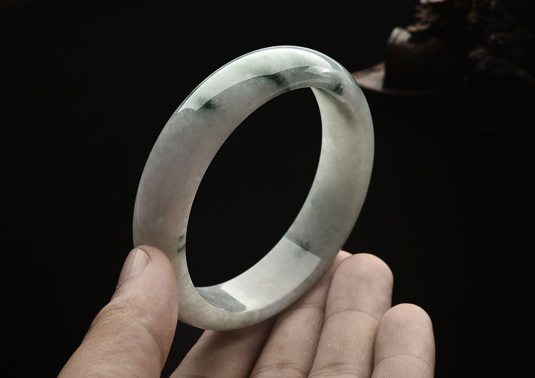 糯冰种飘花手镯(58.3mm)