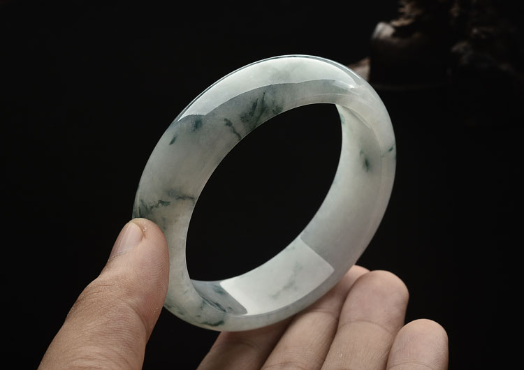 糯冰种飘花手镯(57.8mm)