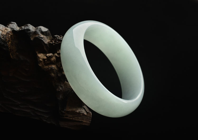糯冰种晴水手镯(60.2mm)